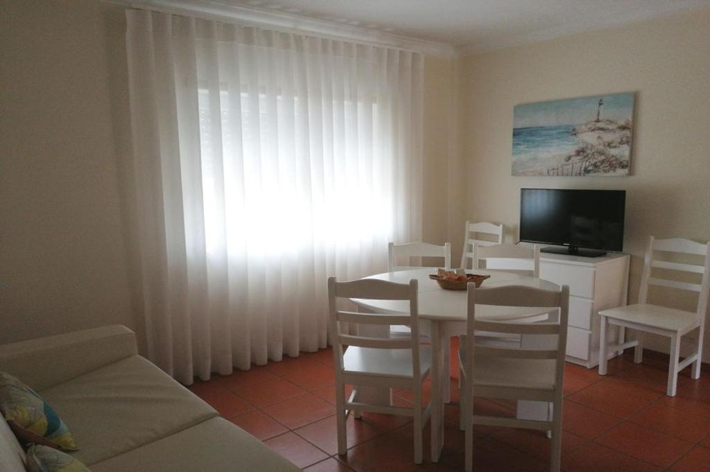 Hotel Dom Lourenco Areia Branca Exteriör bild