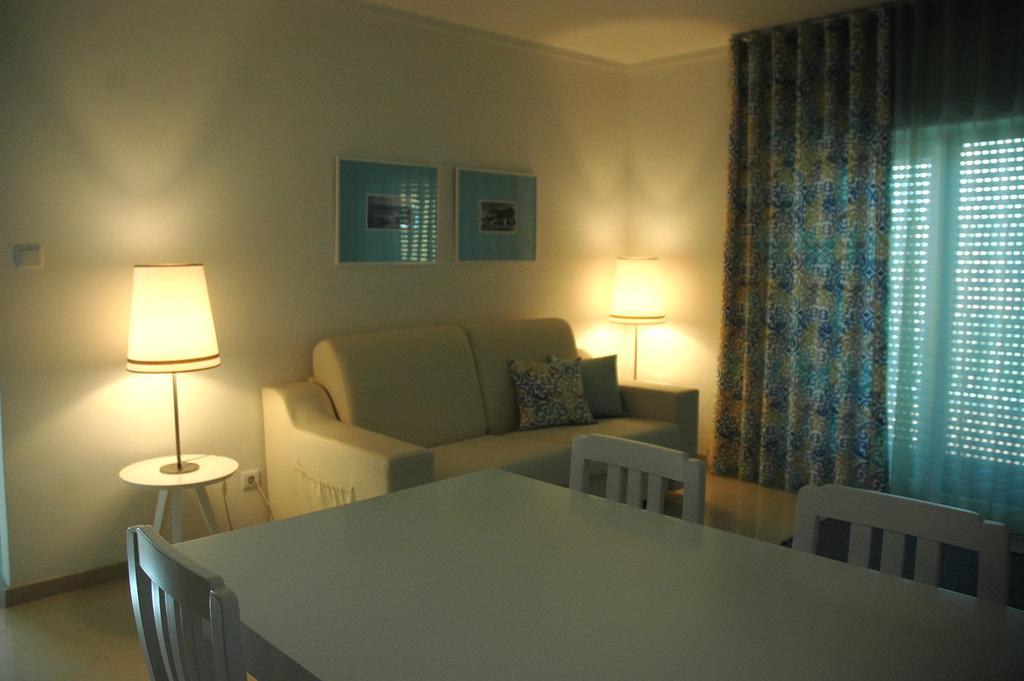Hotel Dom Lourenco Areia Branca Exteriör bild